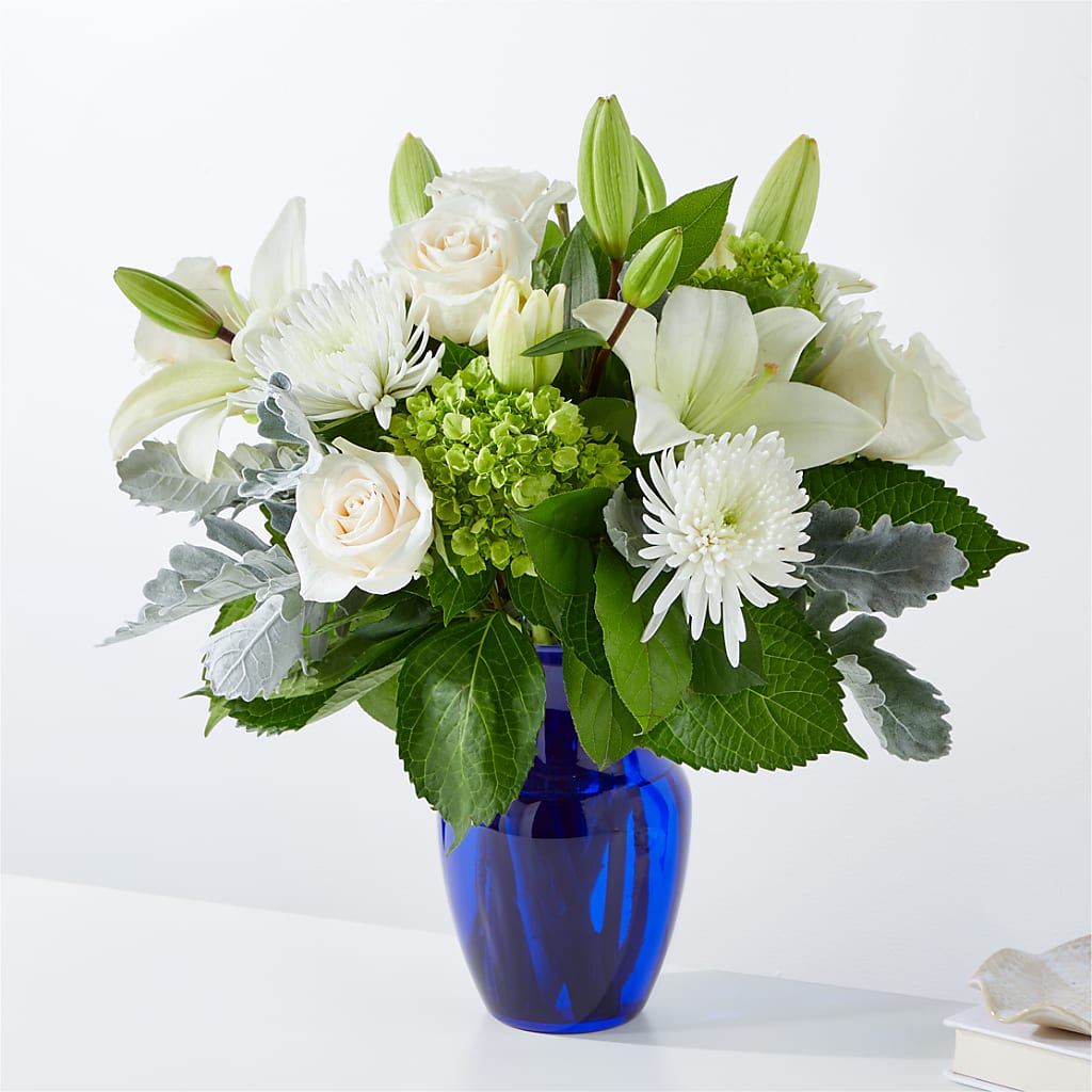 Snowy Dreams Bouquet – 256 Florals, Huntsville AL