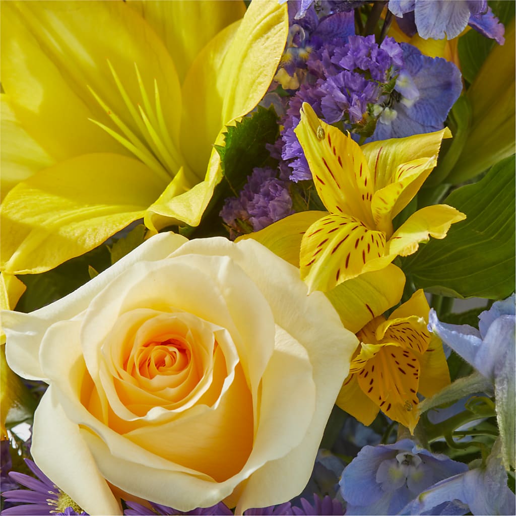 Limoncello Bouquet –  256 Florals, Huntsville AL